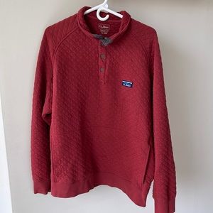 Red LL Bean sweater. Quilted pattern. XL